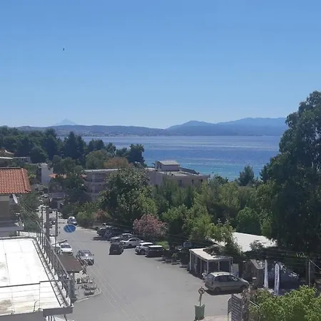 Tsatsalmas With Sea View *