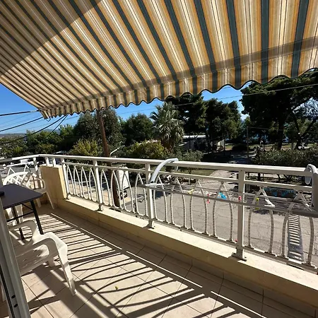 Tsatsalmas With Sea View Apartment *
